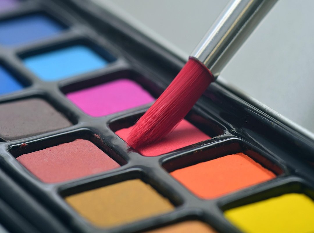 Steps to Apply Cool Boat Paint Colors